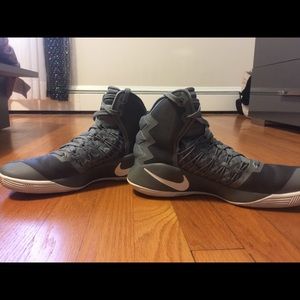 Women’s Nike Hyper-dunk Basketball Shoes